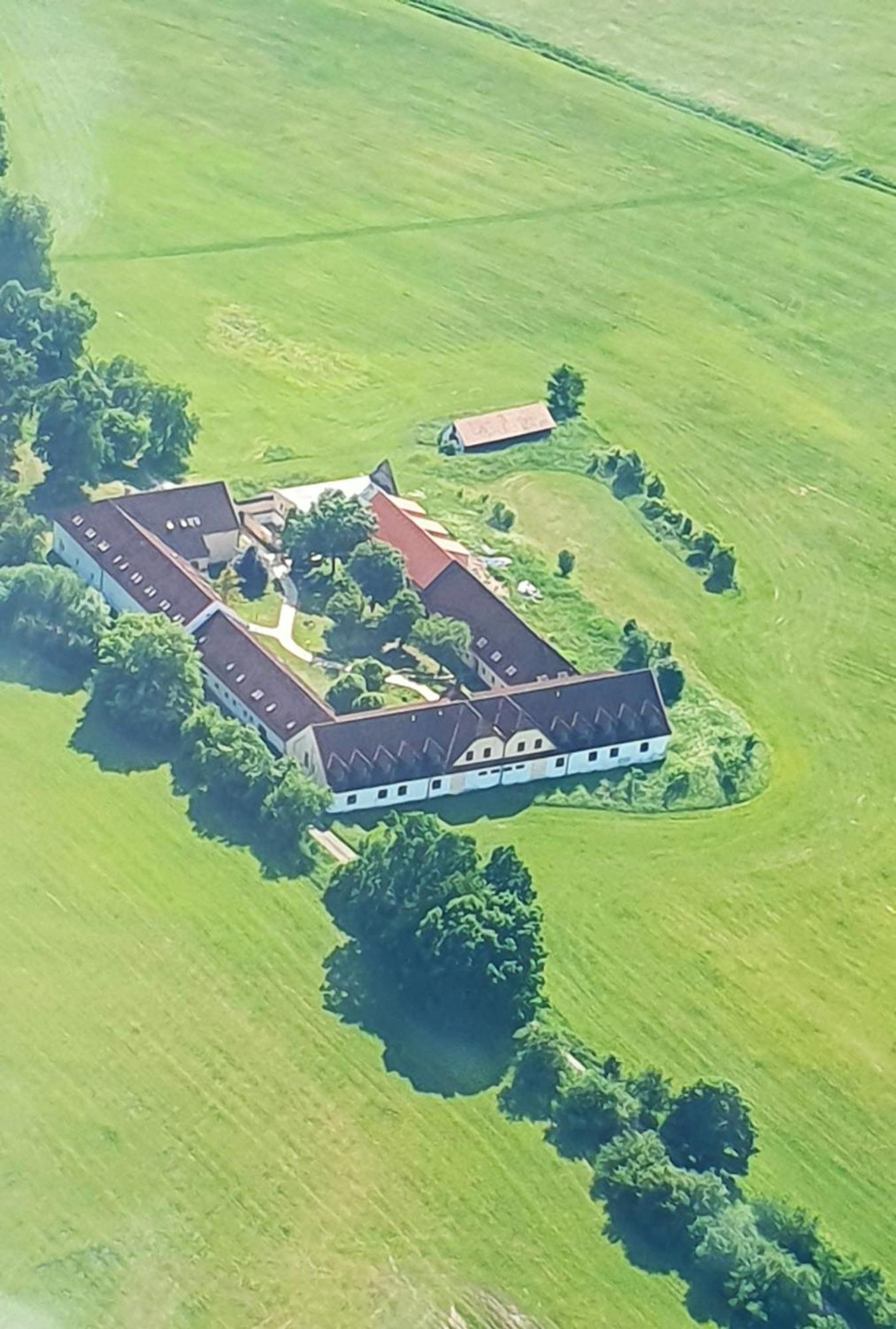 Holensky Dvur Hotel Ratibor  Exterior photo